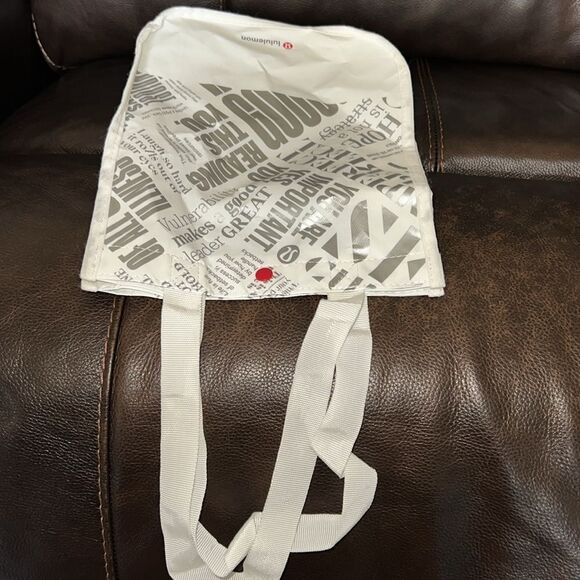 Lululemon dust bag,reusable bag, great condition - Picture 2 of 6